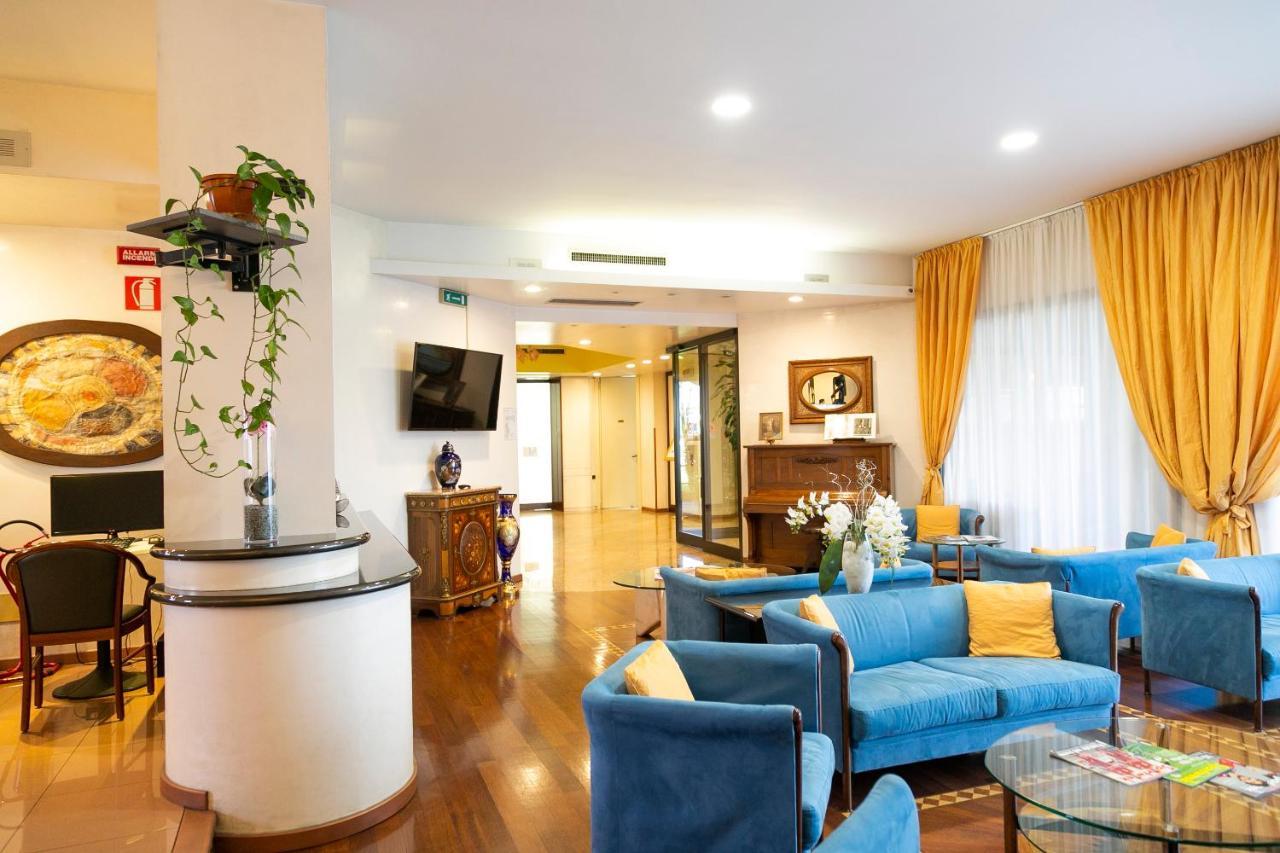 Melas Hotel Merate Dış mekan fotoğraf