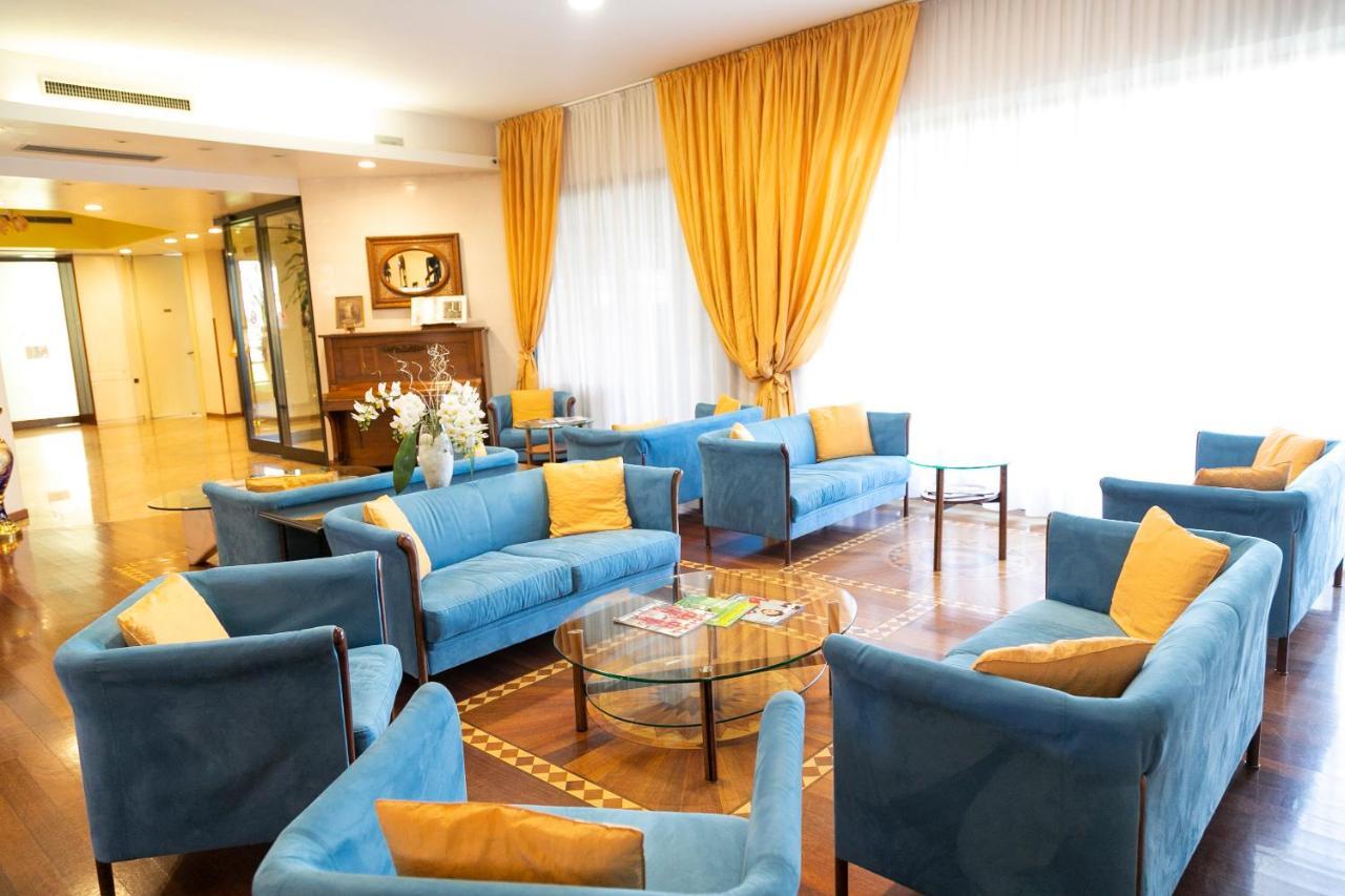 Melas Hotel Merate Dış mekan fotoğraf