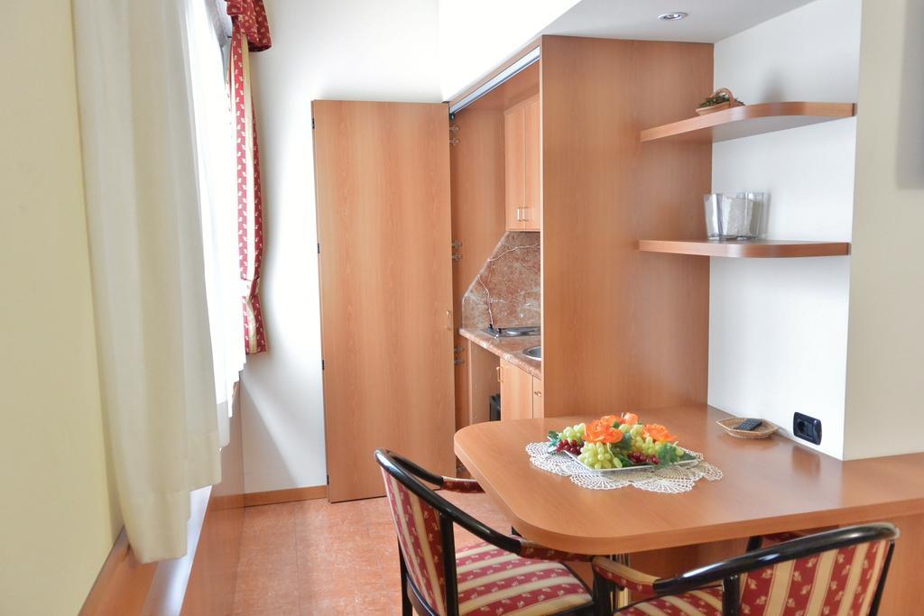 Melas Hotel Merate Dış mekan fotoğraf