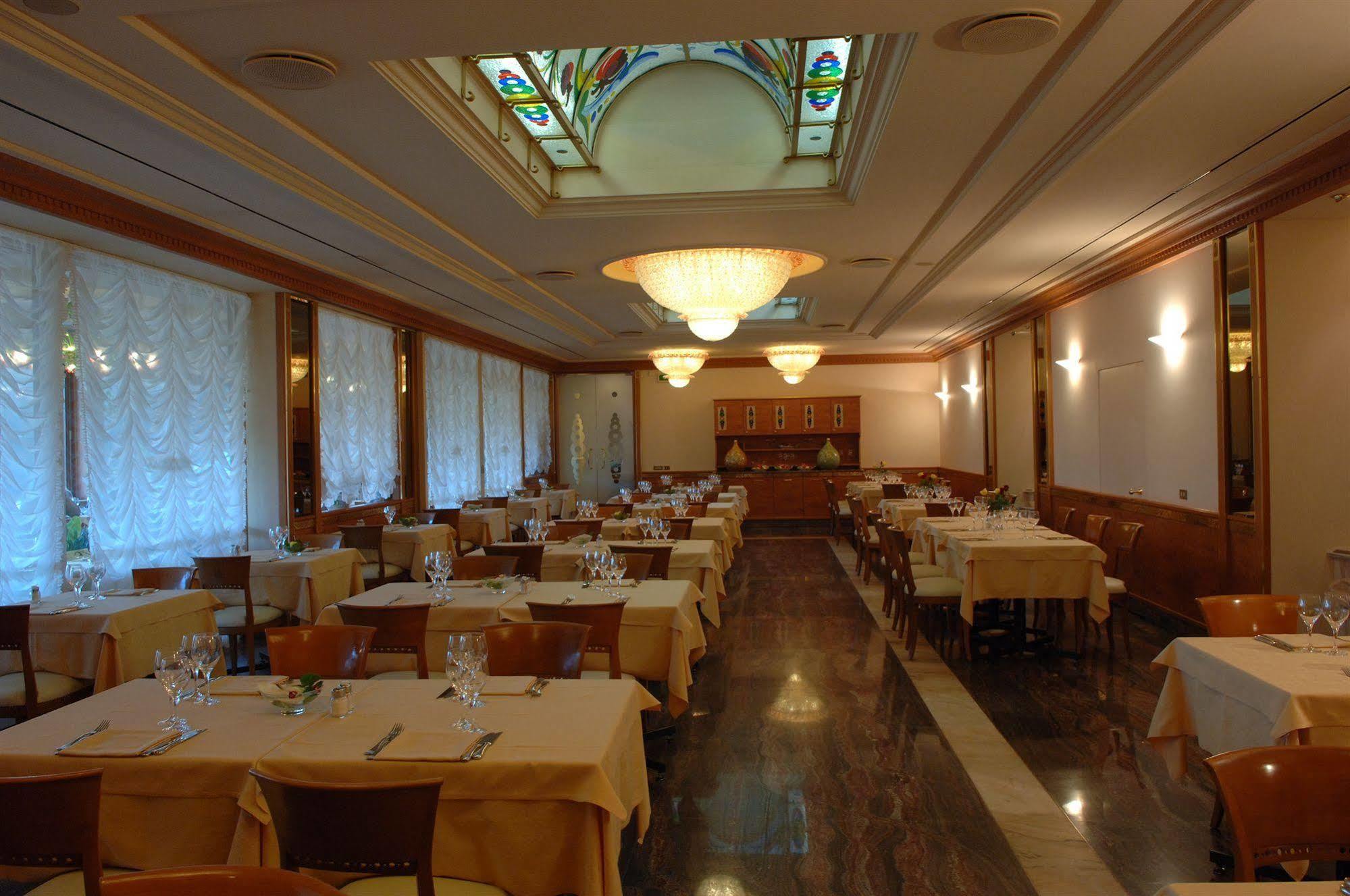 Melas Hotel Merate Dış mekan fotoğraf